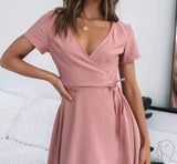 Robe rose à col en V