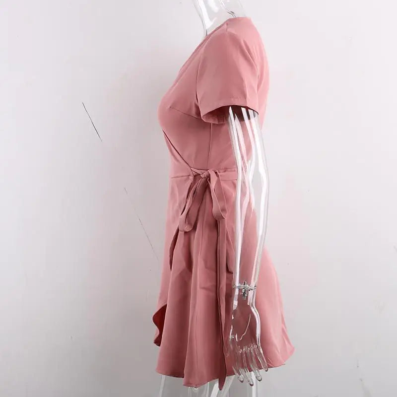 Robe rose à col en V